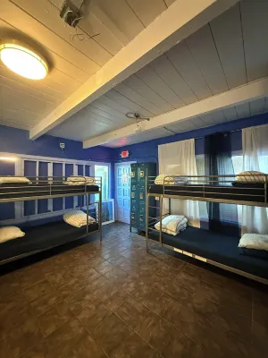 ITH Beach Bungalow Surf Hostel San Diego
