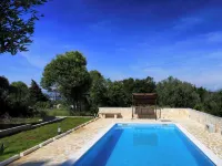 House Kia Hotels in Preko