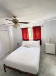 Cozy home with heated pool in Brooksville, FL