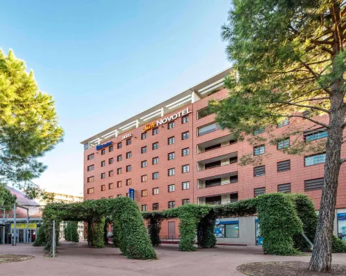 Novotel Suites Perpignan Centre Ξενοδοχεία στην πόλη Περπινιάν