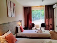 Hotel Sorbona - Beach