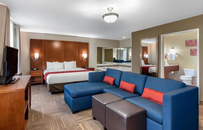 Comfort Suites Urbana Champaign, University Area
