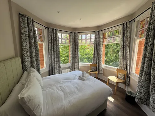 Charlie Hotel - Inns