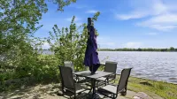 Rochester Lakeview 4br With Firepit Sleeps 6 4 Bedroom Home - 4-Star