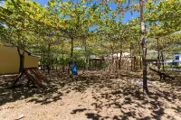 Private Pool & Tropical Style, Minutes From the Beach - Bungalow