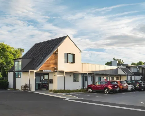 Carnmore Hagley Park Hotels near Addington