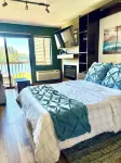 Amazing WATERFRONT GETAWAY with Views of Gorgeous Flathead Lake - 3 tähden
