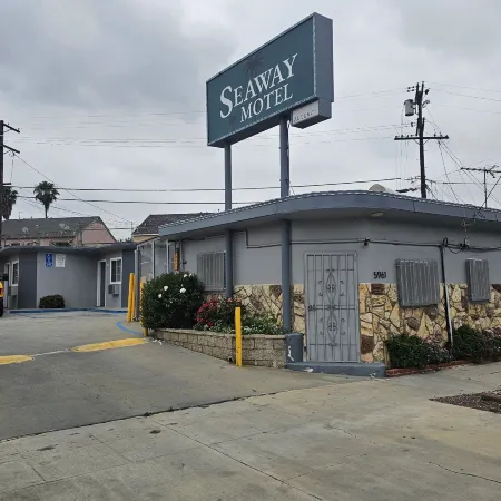 Seaway Motel Отели рядом с достопримечательностью «Универмаг Macy's Beverly Center»