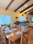Mountain Views, 3BR Family Home, Near Muri Beach - 3 stelle