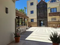 Avlu Hotel - Cho phép mang theo thú cưng
