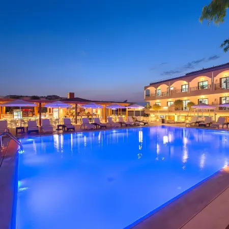 Sunny Days Hotel