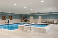 Holiday Inn Express & Suites Anchorage - Midtown by IHG - Bathtub