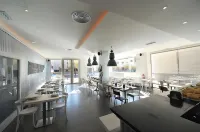 潘普洛納廣場飯店 - 早餐