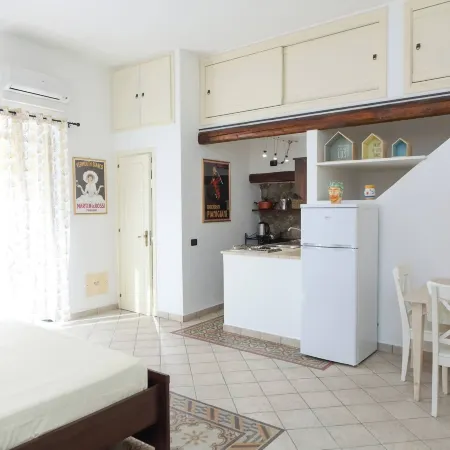 Central Apartment with Balcony