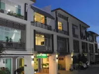 Green House Phuket Hotels in Boat Lagoon