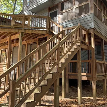 Blue Ridge Mt Retreat Steps Off the Appalachian Trail in Wintergreen Resort