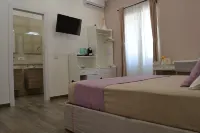 Karina's Rooms - Bed and Breakfasts