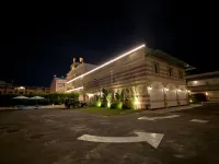 Higashi-no-Minato Motel Hotels in Donggang