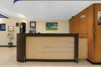 Townhouse Oak Hotel Lestari - 3 Sao