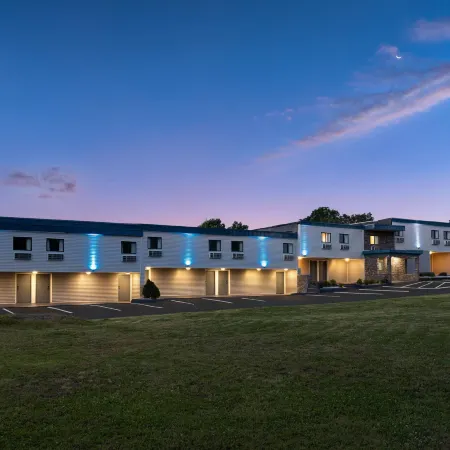 Days Inn by Wyndham Moosic
