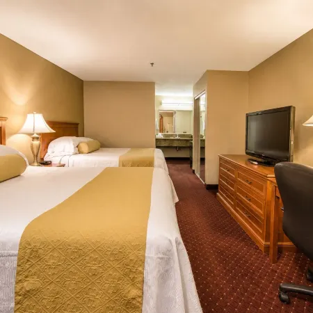 Burbank Inn and Suites