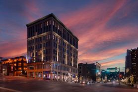 Blu-Tique, Akron, a Tribute Portfolio Hotel