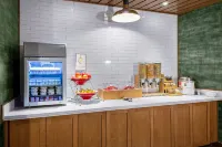 Fairfield Inn & Suites Queensbury Glens Falls/Lake George Area - breakfast