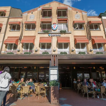 Queen Hotel