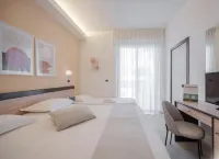 Hotiday Room Collection - Giulianova - 4-Star