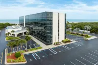 Hilton Cocoa Beach Oceanfront - parking