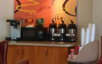 聖安東尼奧-機場紅頂酒店 - 停車場