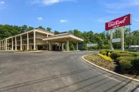 Red Roof Inn Birmingham South - parking