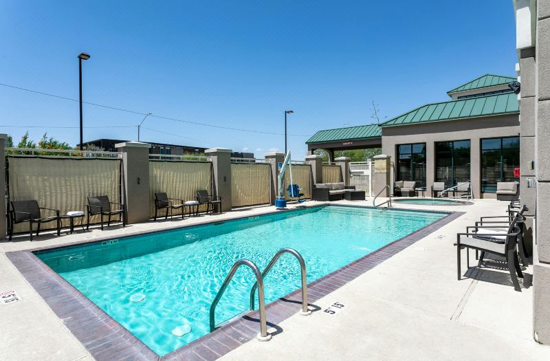 Hilton Garden Inn Phoenix Airport North photo 2