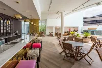 โรงแรมสกายแซนด์ตัน - 3 ดาว