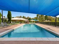 Leisure Inn Pokolbin Hill - مسبح