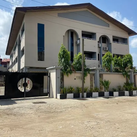 Solitude Hotel Yaba
