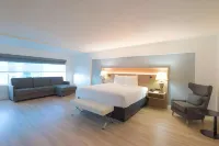 Radisson Hotel Trinidad - parking