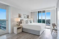 Grand Beach Hotel Surfside - balcony