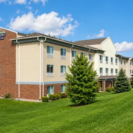 Holiday Inn Express & Suites YANKTON by IHG