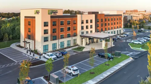 Holiday Inn Express & Suites Murfreesboro West by IHG - Bathtub