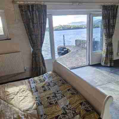 Breathtaking Boathouse on the Shoreline of Lake Windermere Rooms