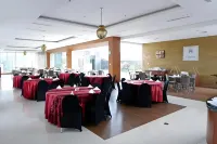 The New Atrium Hotel Yogyakarta - parking