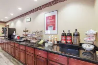 Econo Lodge Inn & Suites - breakfast