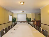Baymont by Wyndham Tehachapi Hotels in Tehachapi