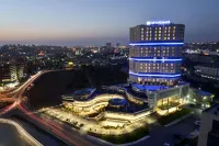Wyndham Grand Istanbul Europe Hotels near MUTLU MALATYA PAZARI- CEBİNDEKİ PAZAR