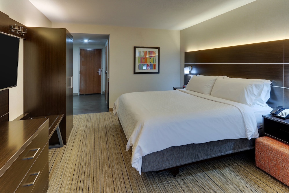 Holiday Inn Express & Suites Troy, an Ihg Hotel