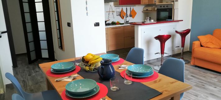 Air-Conditioned Apartment in the Center of Formia 400 Meters from the Station Hotels in Formia