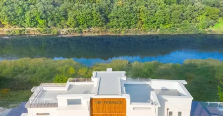 Hongcheon the Terrace Pool Villa Отели рядом с достопримечательностью «Hongcheon Saengmyeong Geongang Gwahakgwan»