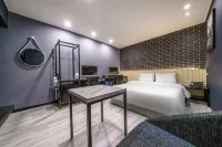 Suwon Jeongja Hotel Yeogiotae - Pools