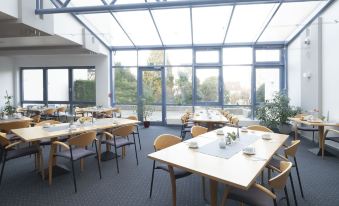 Hotel am Stadtpark - Housity